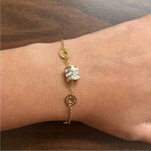 18k Gold plated stainless steel Roman numeral bracelet with stones NIP